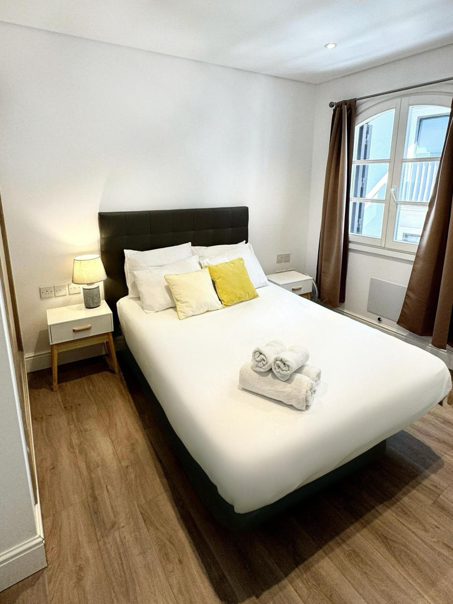 Fabulous City Centre Apartment - Grand Central House Gibraltar Exterior photo